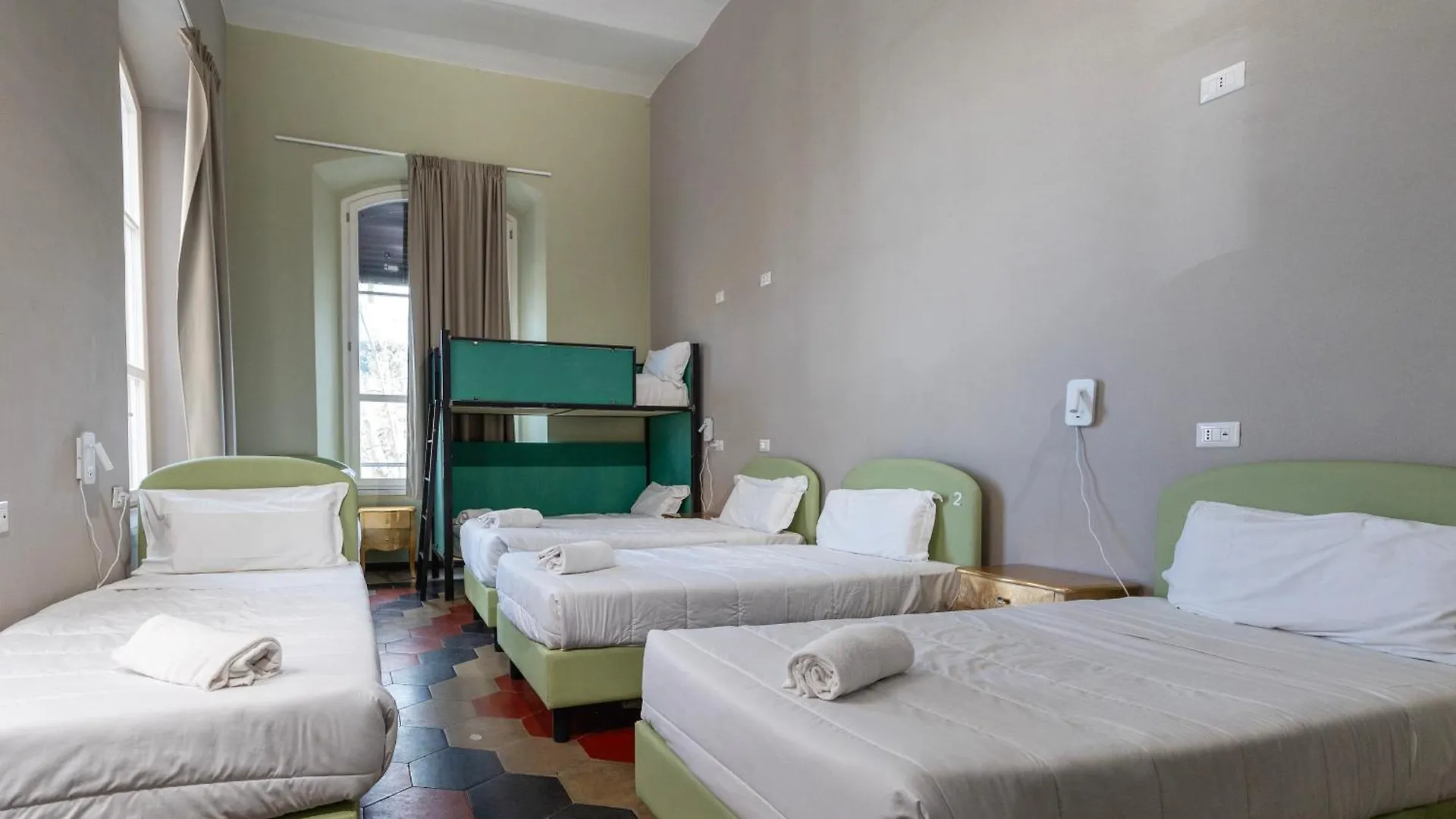 Borgo Ripa Urban Travel Hostel Rome Italy