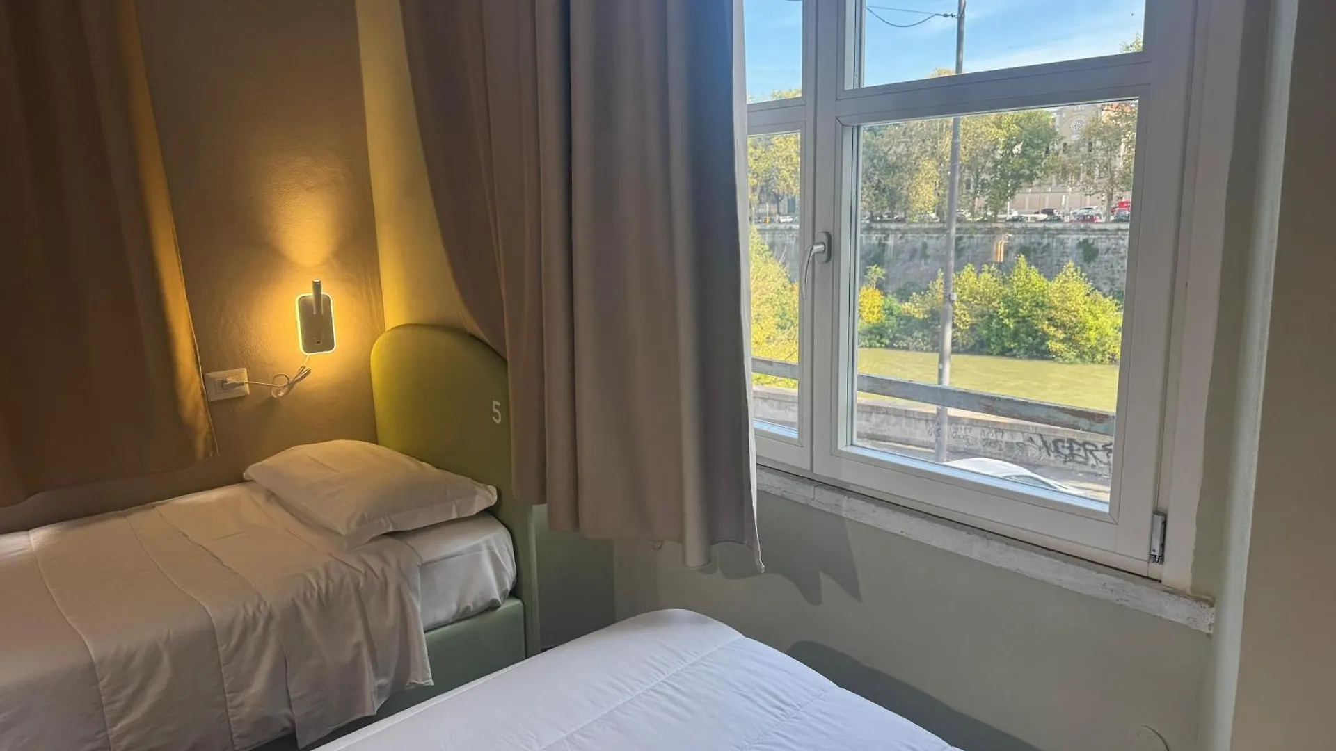 Hostel Borgo Ripa Urban Travel Rom