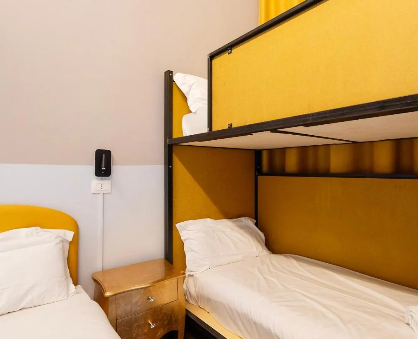 Borgo Ripa Urban Travel Hostel Rome