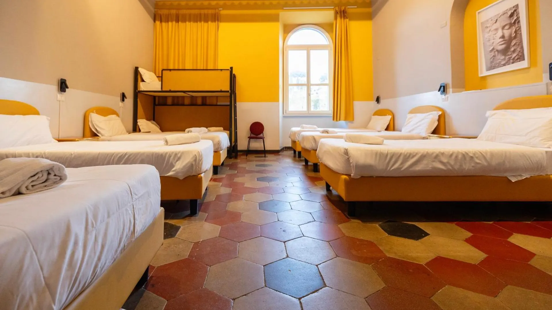 Borgo Ripa Urban Travel Hostel Rome Italy