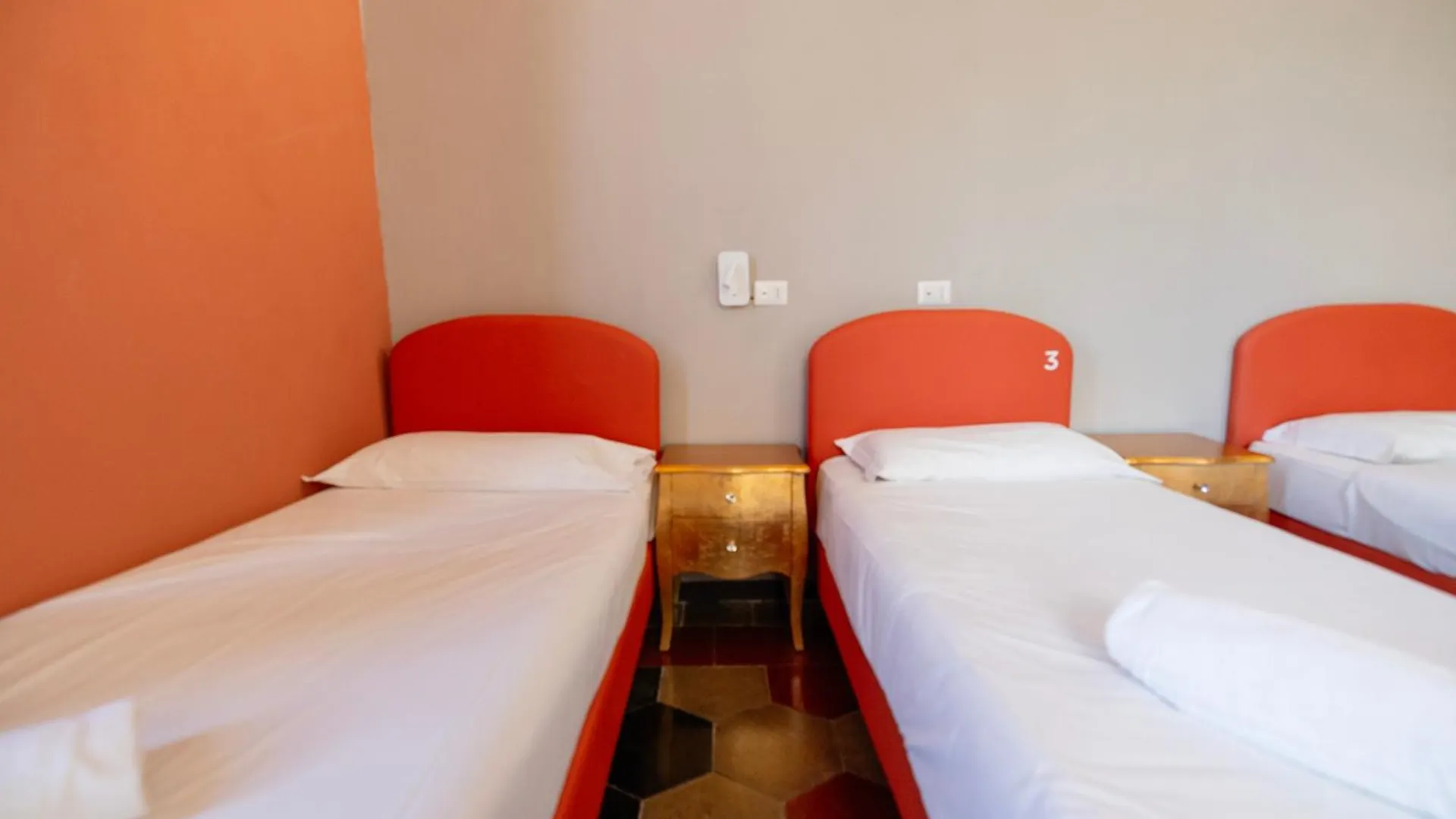 Borgo Ripa Urban Travel Hostel Rome Italy