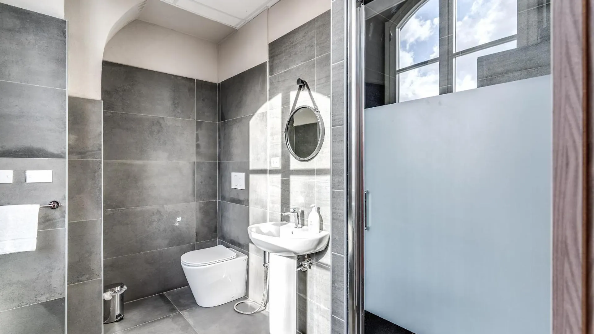 Borgo Ripa Urban Travel Hostel Rome