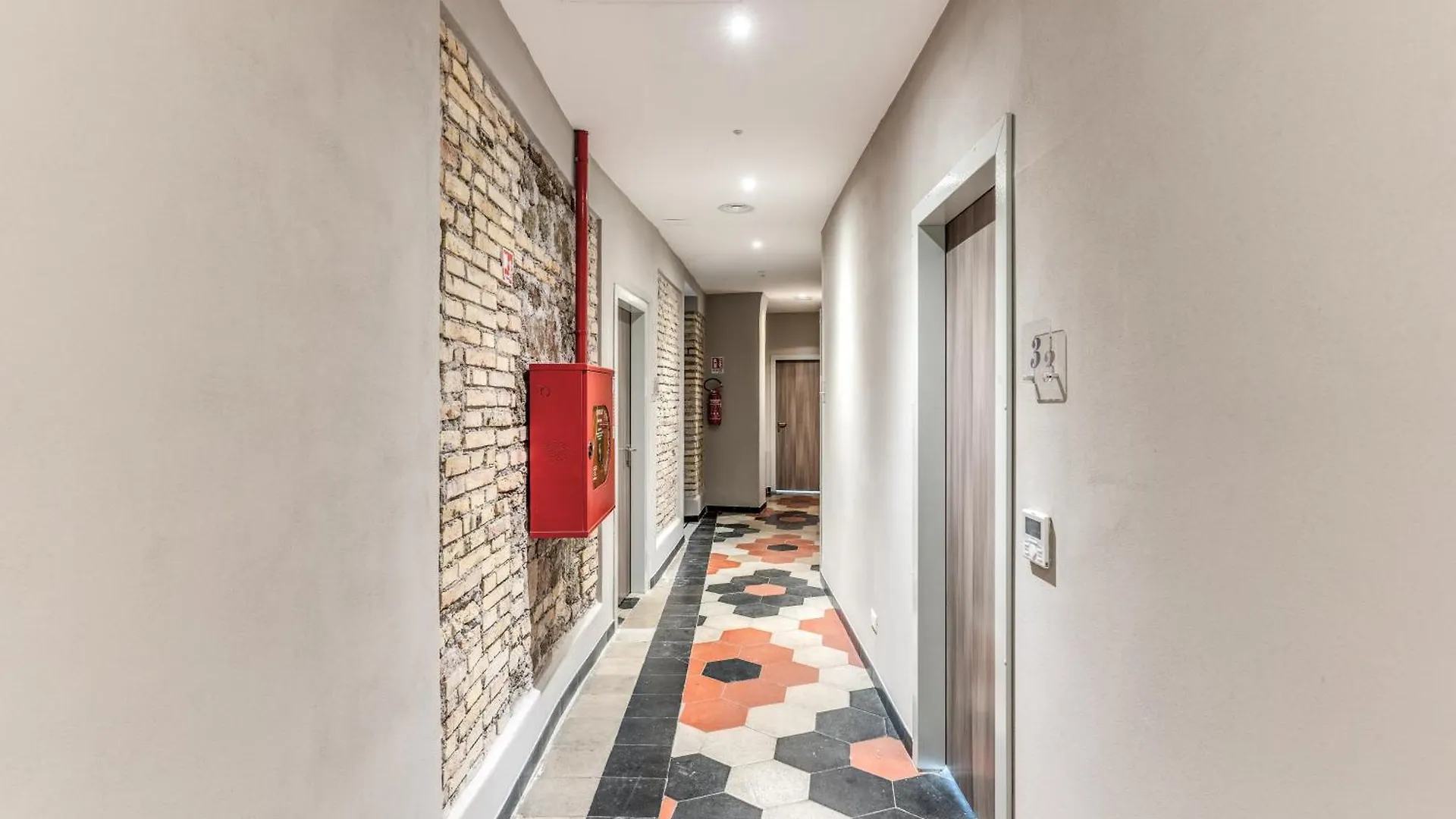 Borgo Ripa Urban Travel Hostel Rome