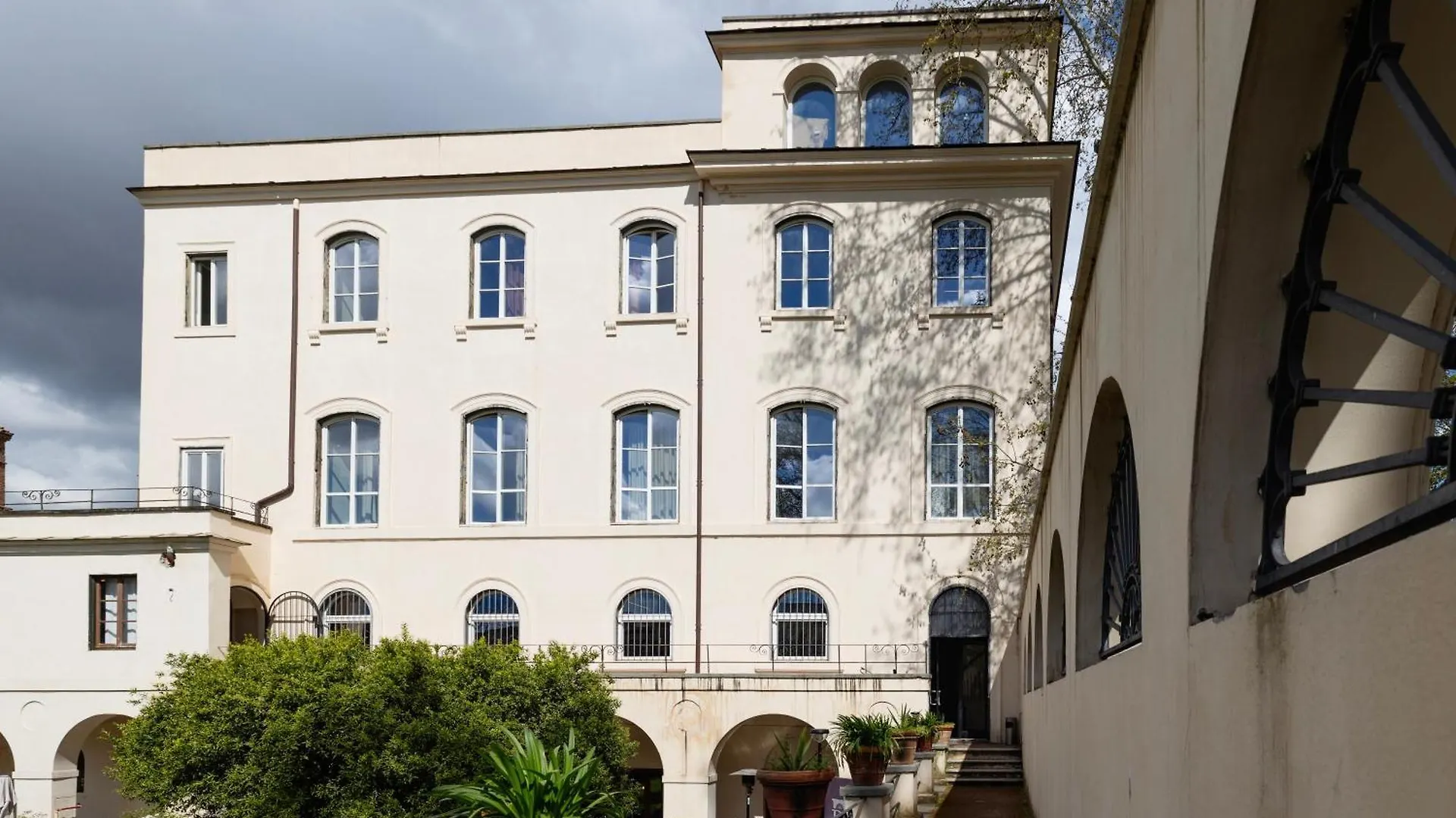 Borgo Ripa Urban Travel Hostel Rome